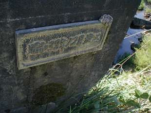 huku36952s.jpg